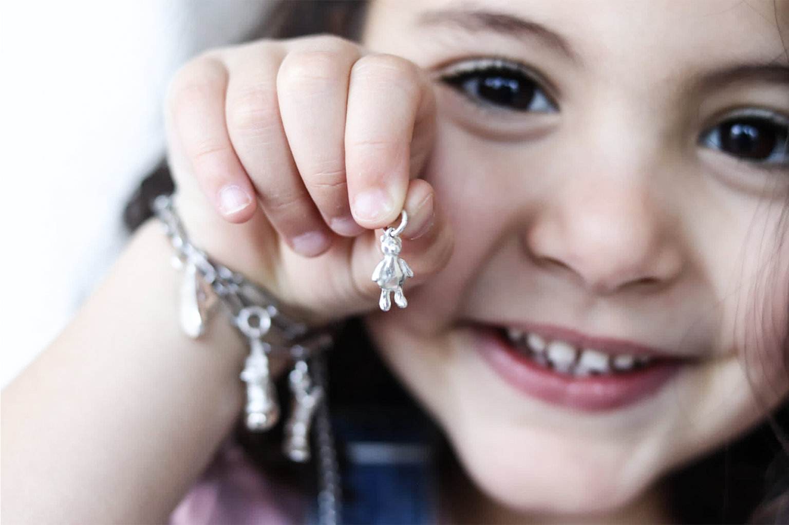 Bedel eerste knuffel