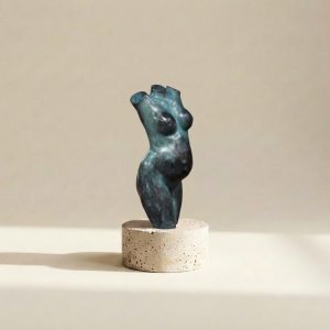 diep gepatineerd brons gegoten zwangerschapsbeeld