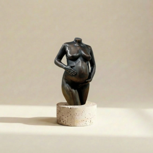 klassiek brons zwangerschapsbeeld